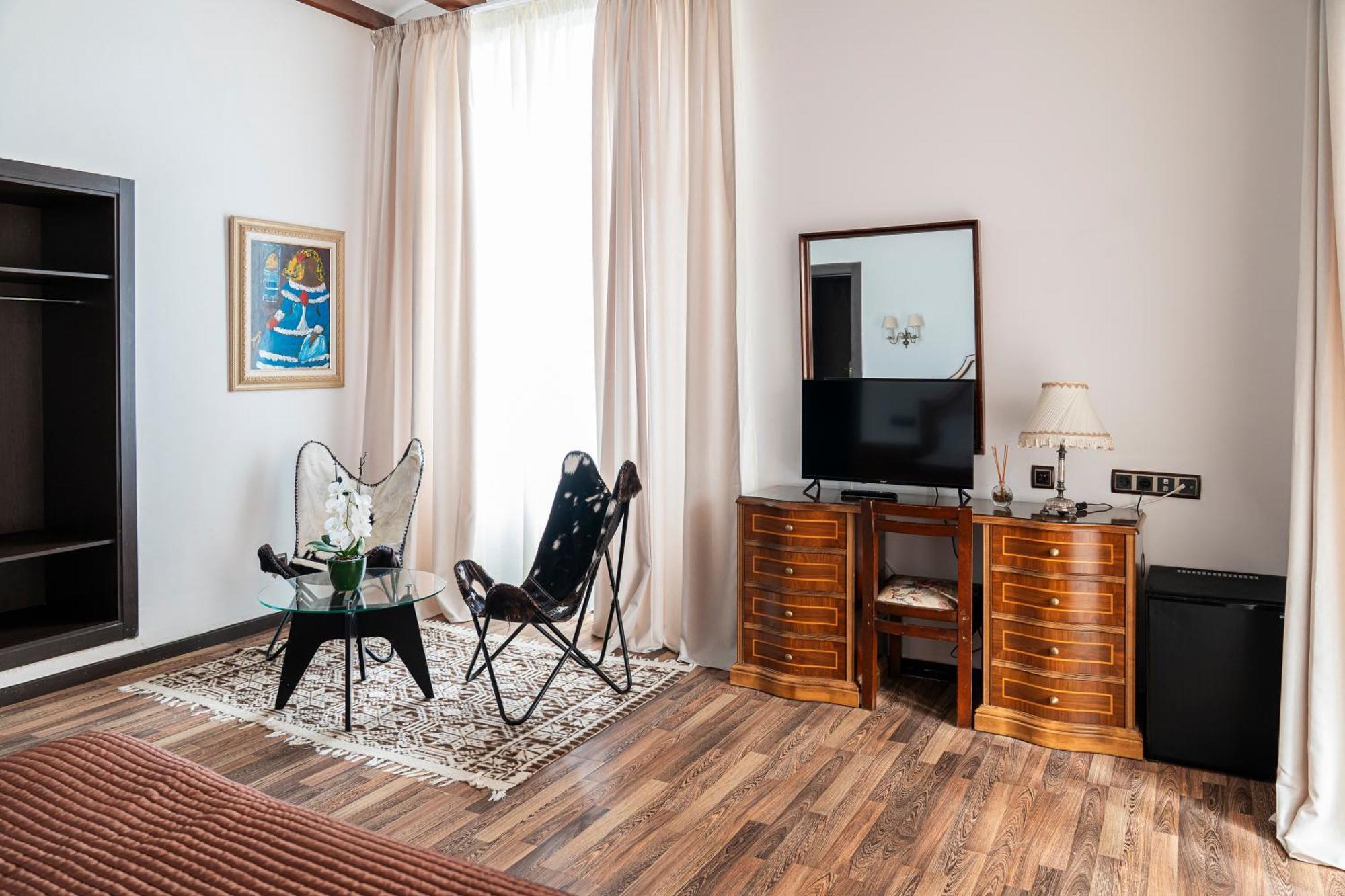 Hotel Roger De Flor By Seleqtta Lloret de Mar